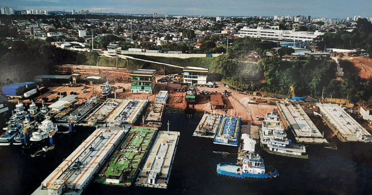  “A indústria naval é a responsável pela fabricação das embarcações que enfrentam os rios”